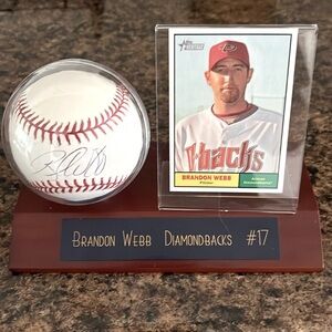 Arizona Diamondbacks Brandon Webb Autograph Baseball in Card Name Display Stand